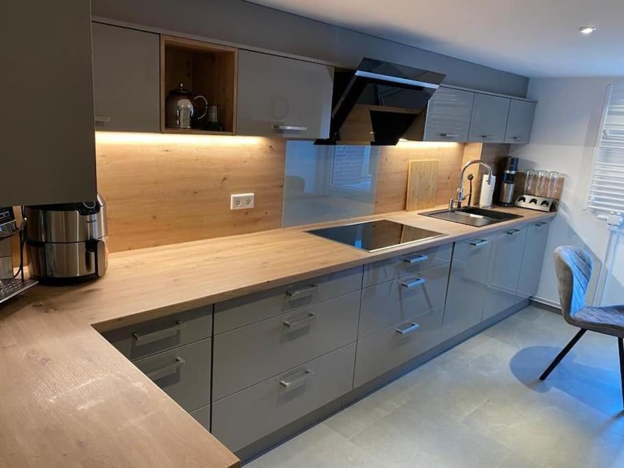 Ferienwohnung Hereinspaziert Wilhelmshaven Esterno foto