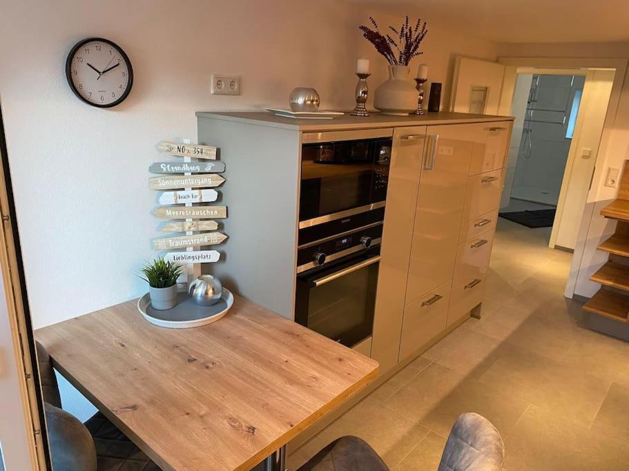 Ferienwohnung Hereinspaziert Wilhelmshaven Esterno foto
